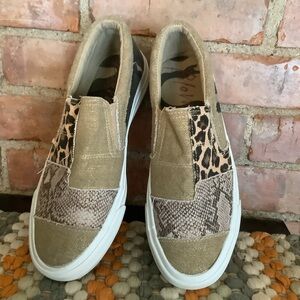 Blowfish Malibu Size 7.5 Mis Matched Patchwork design slip on sneakers